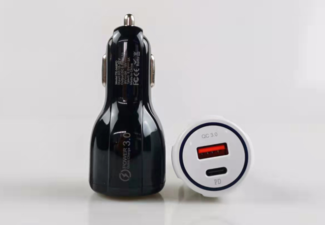 QC+PD Car Charger 650x450-4